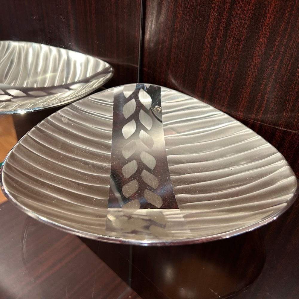 Vintage Leaf Platter Design Silver-plated Tarnish Resistant Made in West Germany